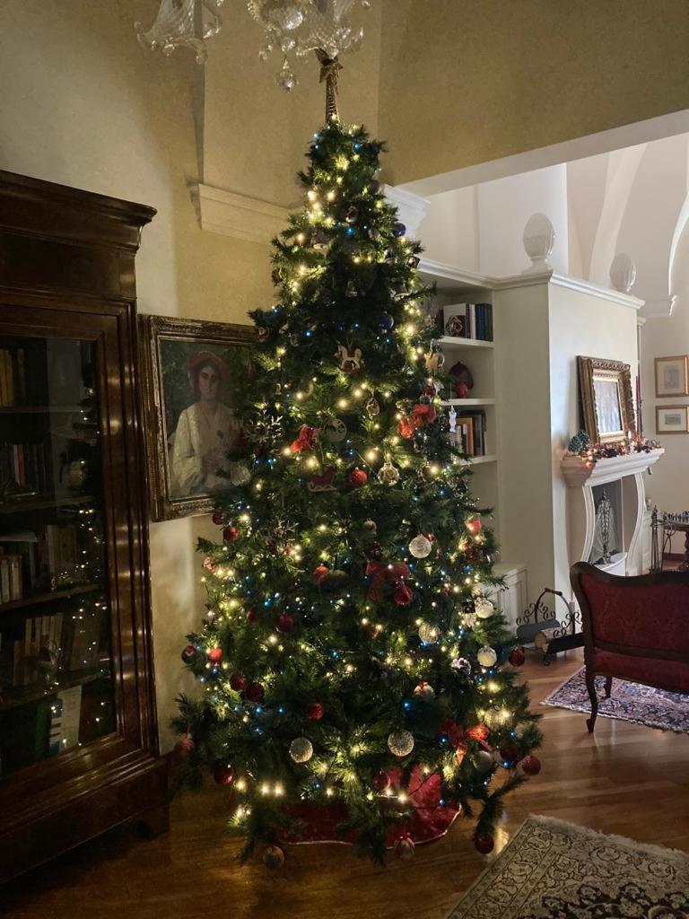 B&B Ai Due Santi Lecce Bagian luar foto